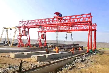 Truss gantry crane 7